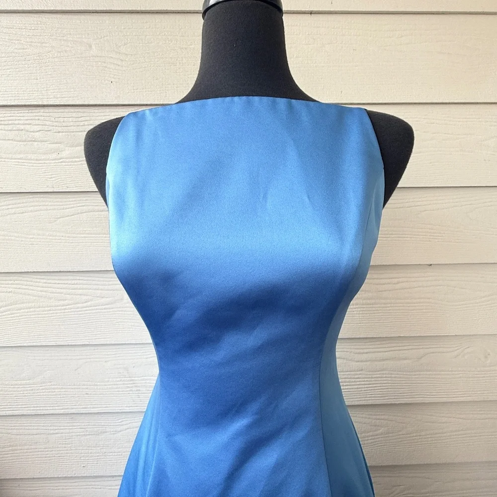 Cache Open Back Satin Gown | Size 4 | Blue | Long Formal Evening Dress - Picture 4 of 10